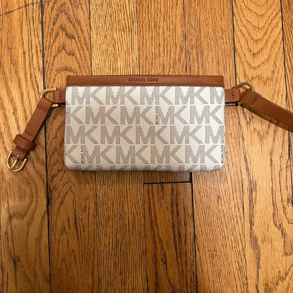 Michael Kors Fanny Pack